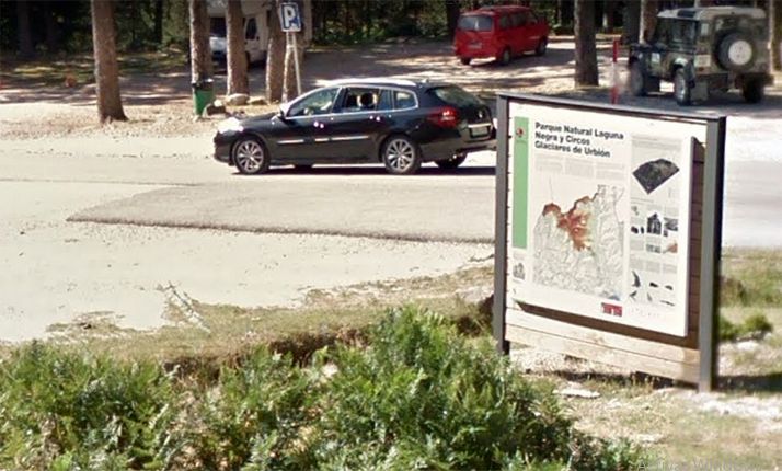 Abiertos los accesos al aparcamiento de la Laguna Negra