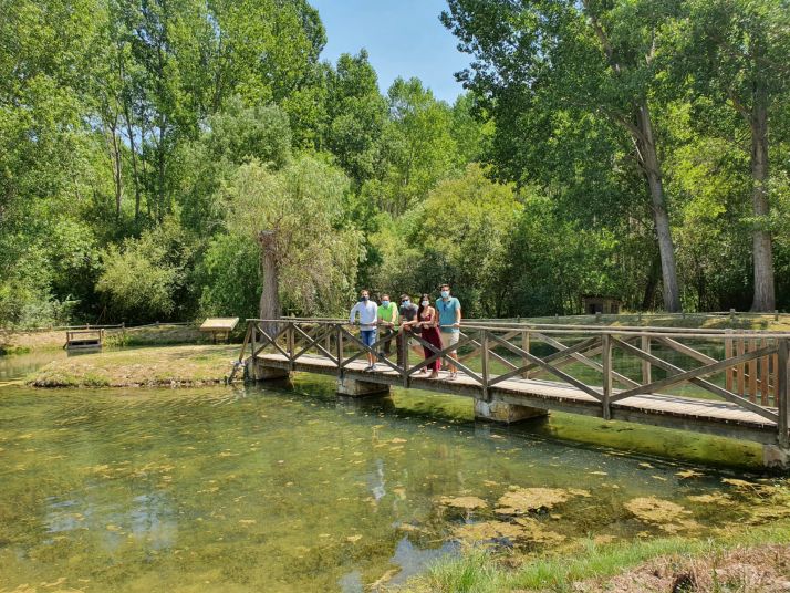 Jonathan Gómez Cantero, reconocido geógrafo y presentador, visita el Cañón del Río Lobos