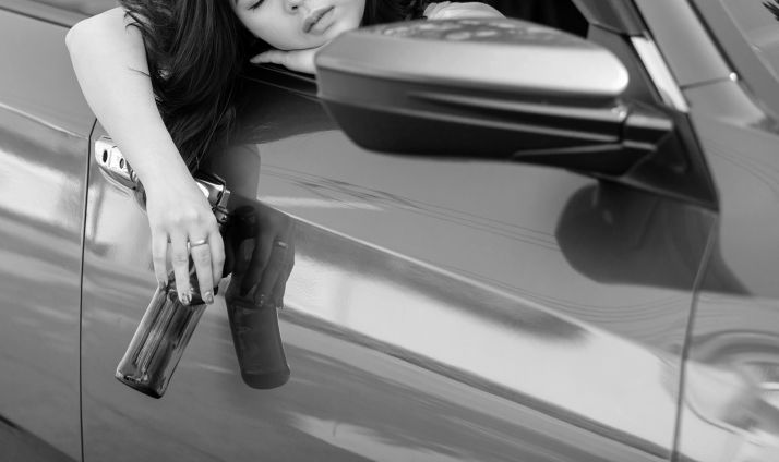 Una menor, con positivo en alcoholemia, investigada después de colisionar con otro turismo en Pinares 