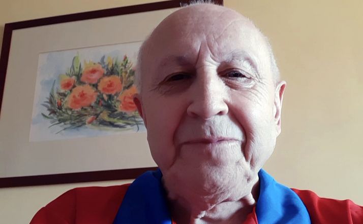 Andrés, con una camiseta del CD Numancia durante una video conferencia. /CDN