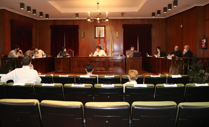 Imagen de una de las dos sesiones extraordinarias de este lunes en Almazán. 