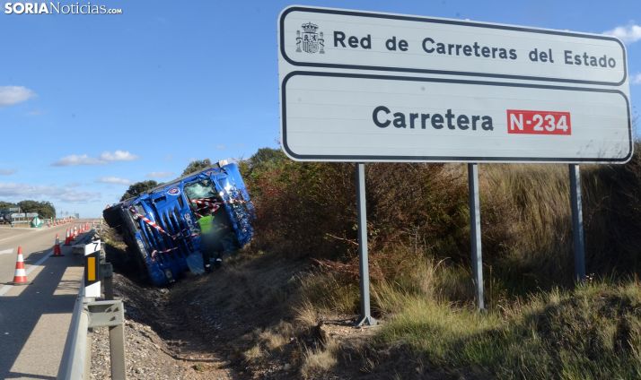 Dos siniestros de camiones en las carreteras sorianas en un par de horas