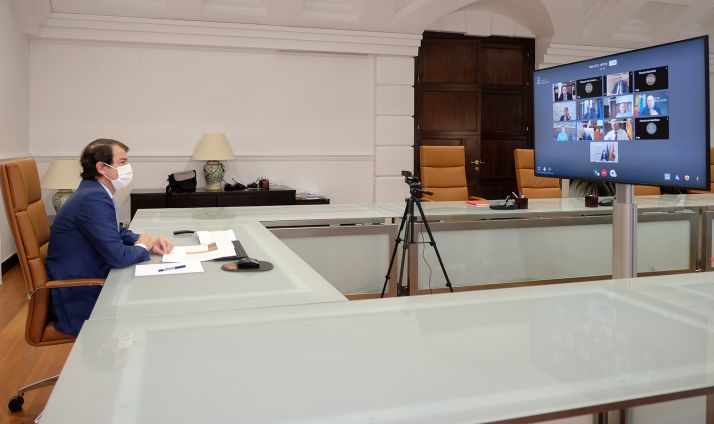 Mañueco pide a los alcaldes de las capitales de provincia incidir en el cumplimiento de las medidas contra la pandemia