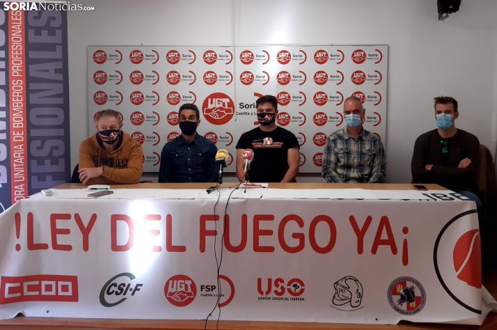 Los bomberos de Soria reclaman un servicio profesional: No podemos confundir una cochera con un parque de bomberos