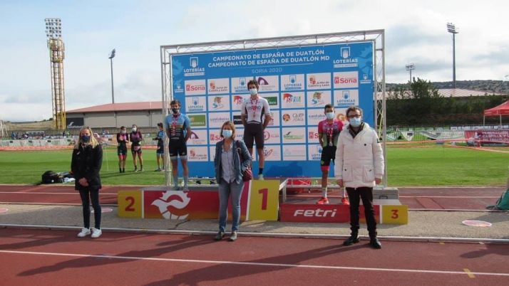 Sara Loher y Pello Osoro, campeones de España de Duatlón MD