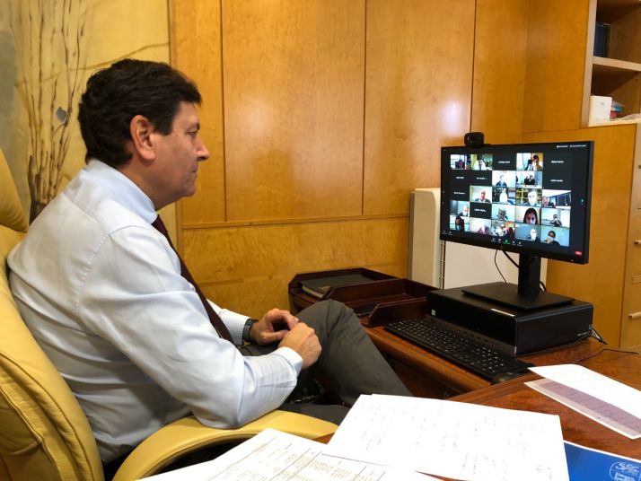 La Junta anima al sector privado a elaborar proyectos para la recuperación económica y social y poder así captar los fondos de la UE frente al Covid-19