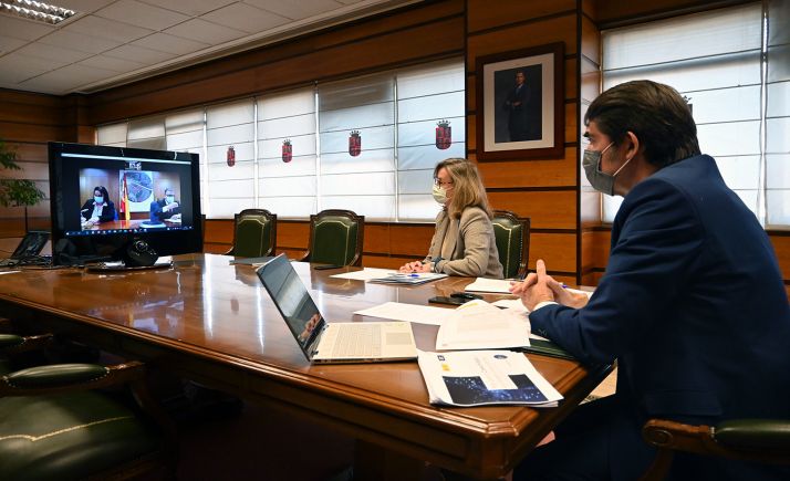 Junta y Gobierno colaborarán para mejorar la cobertura de internet en el medio rural