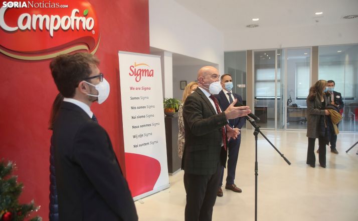 El consejero de Agricultura alaba en Ólvega el esfuerzo del sector agroalimentario