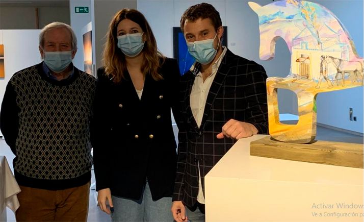 El Ayuntamiento colabora con la Galería Cortabitarte en el proyecto Arte Solidario con ‘caballitos’ de Soria diseñados por cinco autores