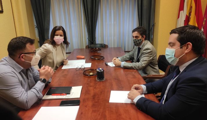 La Comunidad reconoce la labor de los graduados sociales durante la pandemia