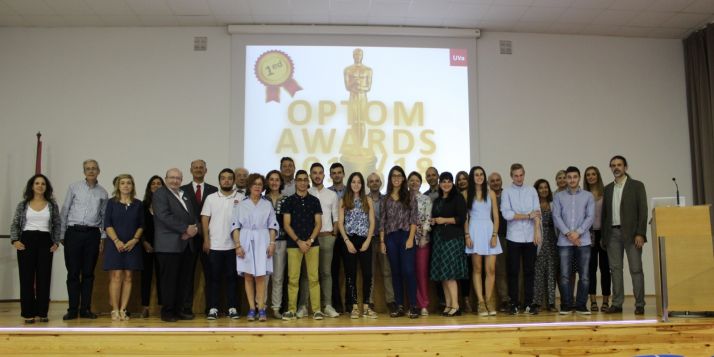 El Grado de Óptica y Optometría se adscribe al área de Ciencias de Salud 
