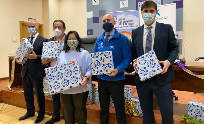 La Diputación cede 187 regalos a niños de la provincia en situación de vulnerabilidad 