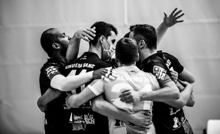 El Moreno Sáez Sporting CV vence a domicilio al líder