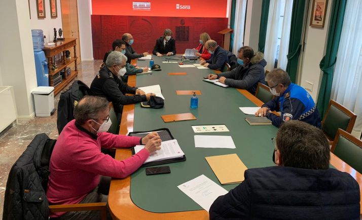 La Junta Local de Seguridad recuerda la imposibilidad de celebrar la champanada de Nochevieja