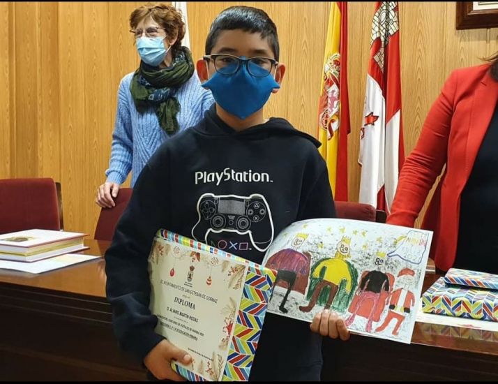 Conoce a los ganadores del concurso de postales navideñas de San Estaban