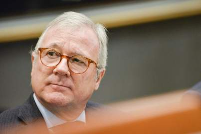 Valcárcel : Luchar contra la despoblación no tiene que ver con bailar la jota o mantener las tradiciones