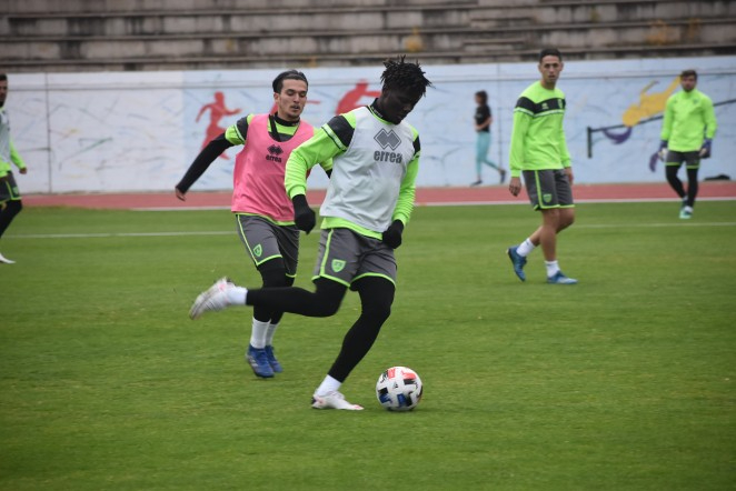 Se confirma: Bikoro abandona el Numancia