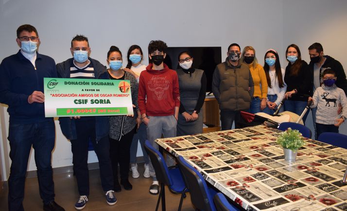 CSIF Soria dona 1.000 € al hogar de acogida de Amigos de Monseñor Romero
