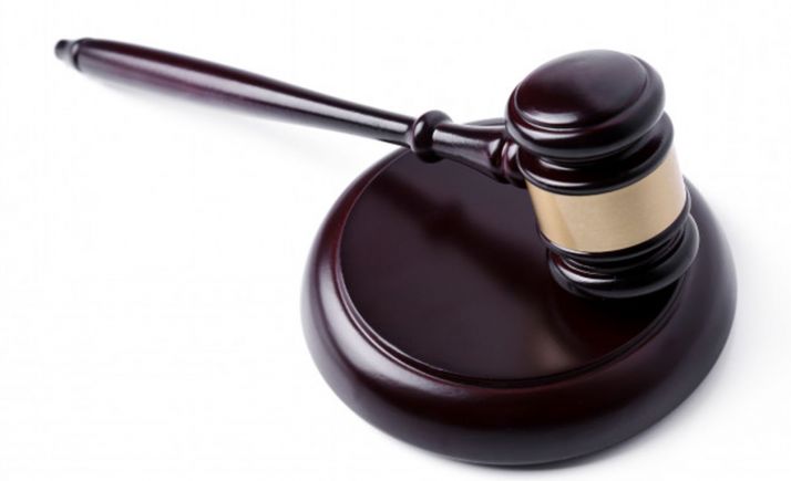 Condenados por increpar a militantes de Vox en un acto de campaña y arremeter contra los policías en Valladolid