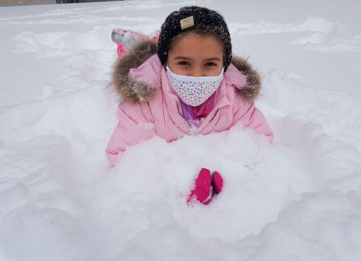 FOTOS: Un sábado inundado de juegos en la nieve