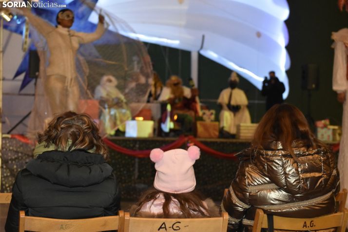 FOTOS Y VÍDEO: Golmayo y Camaretas disfrutan con los Reyes Magos