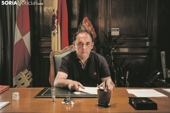 Serrano sobre la carta abierta de Rey: los ciudadanos se merecen algo más que la guerra política