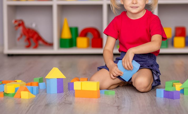 San Esteban oferta las plazas de director y de técnico para su escuela de Educación Infantil