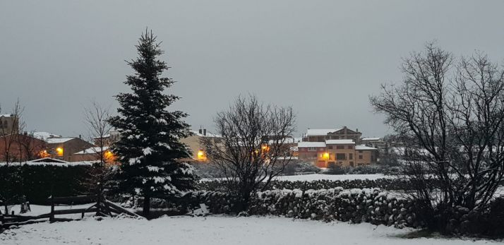 La nieve regresa y cubre de blanco los pueblos más elevados de Soria