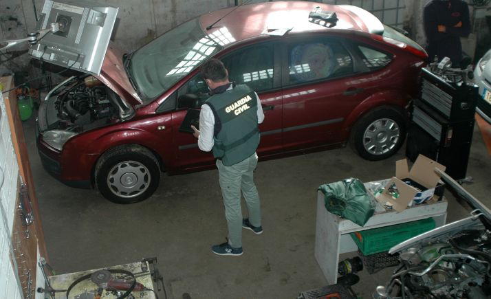 La Guardia Civil localiza en Soria un taller ilegal de reparación de vehículos