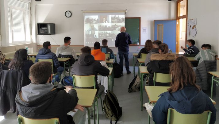 El IES Castilla y Pittsburgh unidos por la científica Inmaculada Hernández 