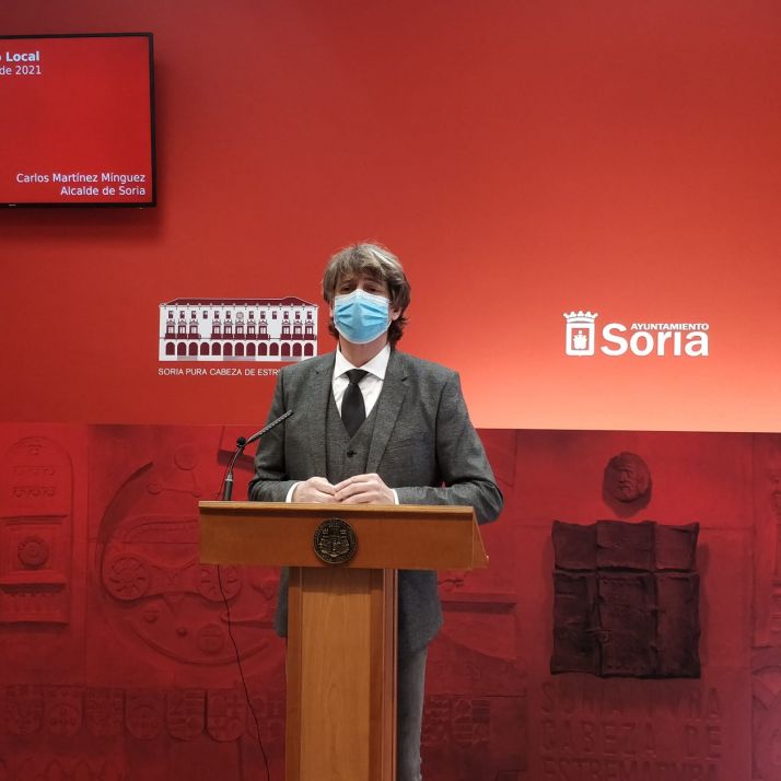 Mínguez, indignado: Ampliamos UCIs como si fuera solo cambiar el cartelito de la habitación