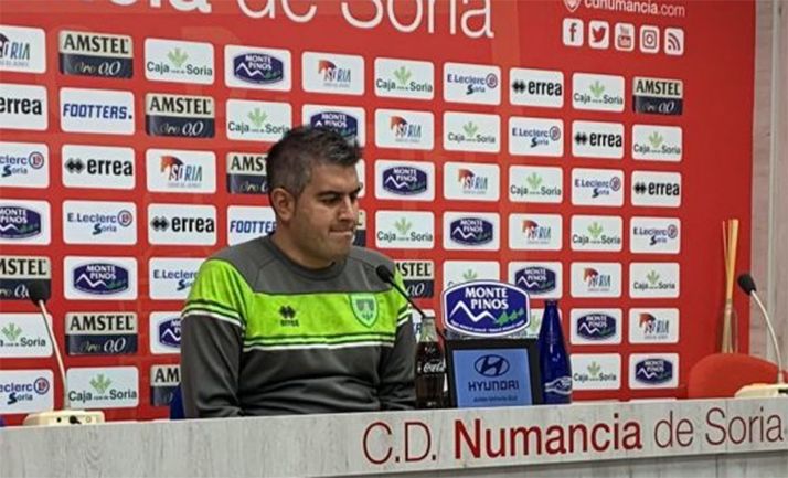 Alex Huerta en rueda de prensa hoy. /SN