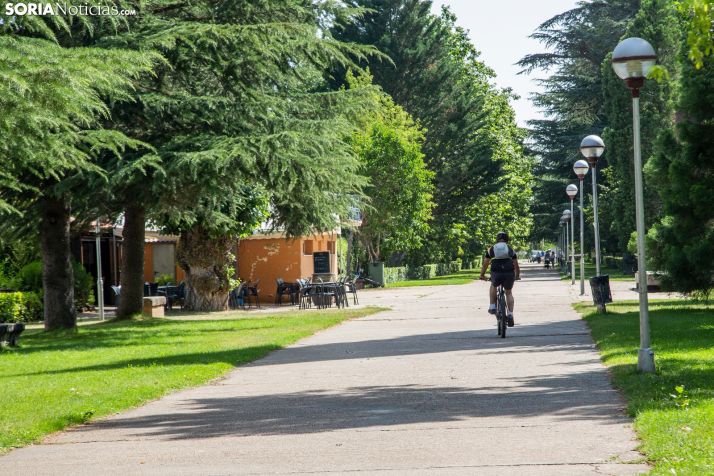 Almazán abre los brazos al turismo de caravanas con un nuevo aparcamiento