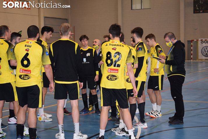 El BM Soria vence al líder Atlético Avilesina (27-20)