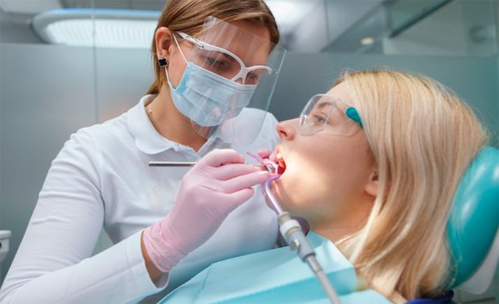 Los dentistas de CyL ponen el foco solidario en el Día Mundial de la Salud Bucodental y destacan la seguridad de las clínicas frente a la COVID-19