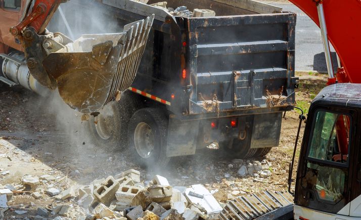 El PSOE ve que un pliego único para la gestión de residuos de la construcción perjudica a empresas locales