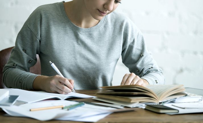 Junta y Gobierno lanzan un concurso de relatos con motivo del Día Internacional de la Mujer