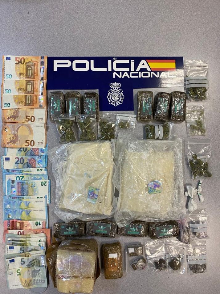 Pide a sus hijos que tire la droga al río antes de ser detenida