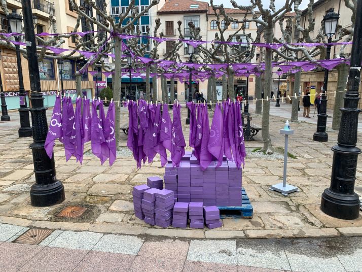 Soria se llena de ladrillos por la igualdad