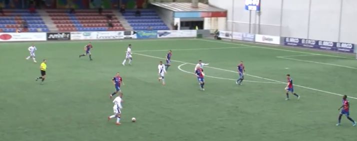 Empate muy doloroso entre Langreo y Numancia