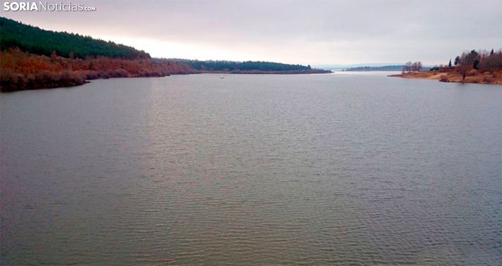 Bajan los niveles del embalse