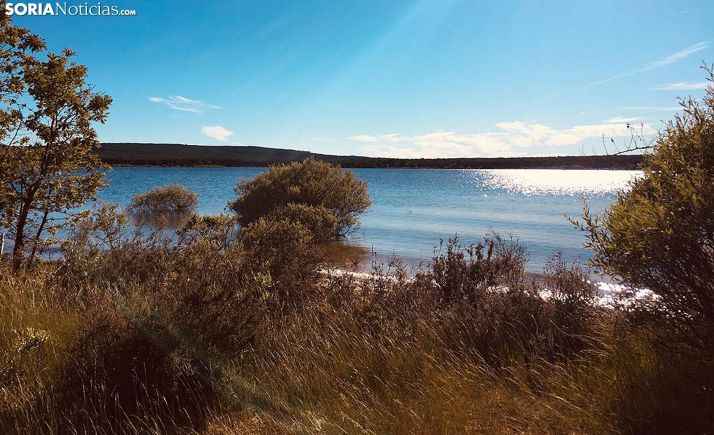 El embalse mantiene sus niveles en el arranque de la primavera
