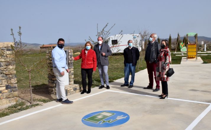 Valdelagua del Cerro estrena un área de estacionamiento de caravanas 