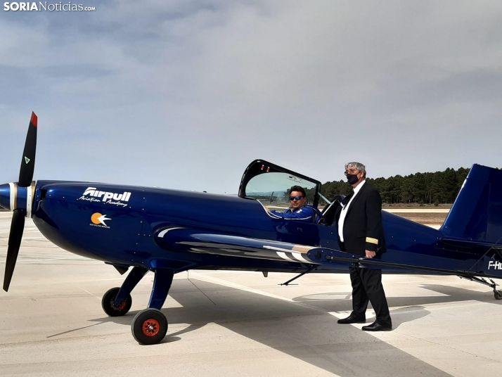 Un campeón del mundo dirigirá la escuela de vuelo acrobático de Garray