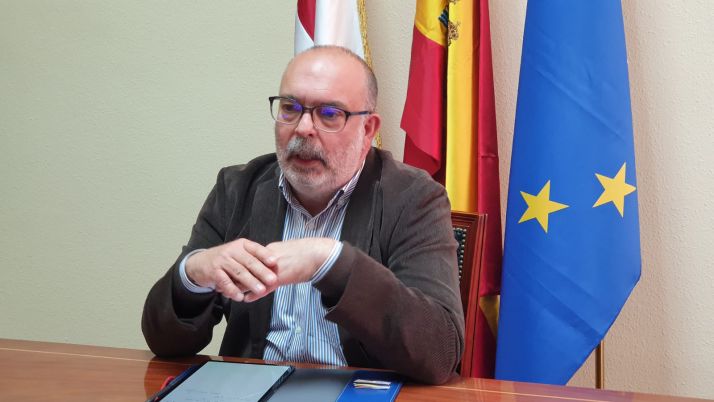 El subdelegado recuerda que no se pueden celebrar reuniones de más de cuatro personas no convivientes en espacios públicos