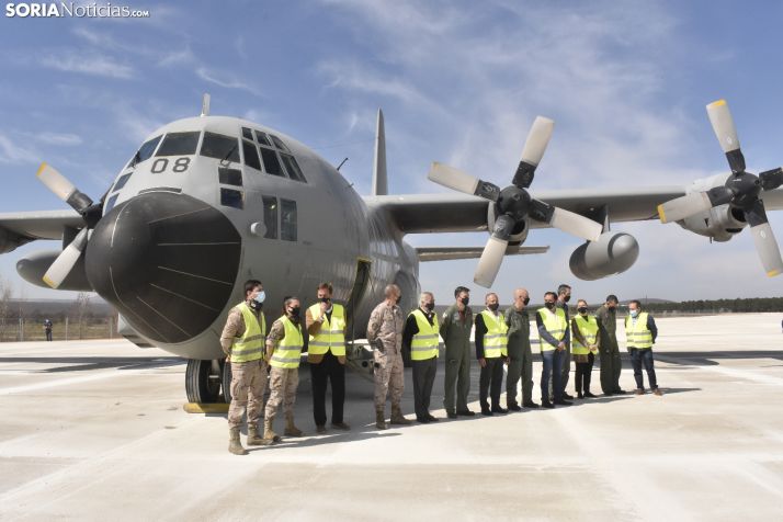 GALERÍA: El primer Hércules del Ejército aterriza en el ATI