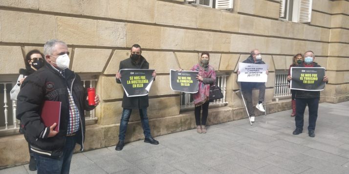 Una docena de personas secundan la concentración de ANVAC en Soria