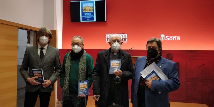 Don Rufo: Lean mi libro en Cuaresma, les servirá de penitencia