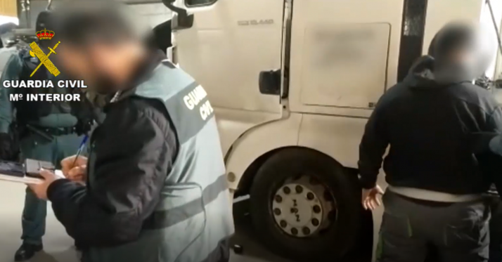 Desmantelado en Ávila el mayor taller clandestino de España dedicado a fabricar dobles fondos