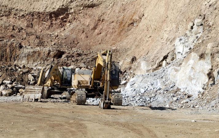 Borobia reclama a Magnesitas la planta de transformación y la construcción de un nuevo acceso